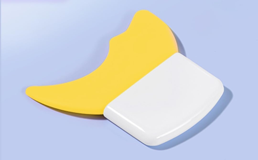 3 in 1 Multifunctional Eyelash Makeup Auxiliary Guard Tool, Applicator Guide Auxiliary Artifact Mascara Eyeliner Eye Shadow Painting Silicone Upper and Lower Bezel Tool (Pack of 1, White)