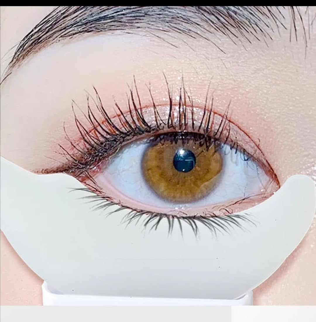 3 in 1 Multifunctional Eyelash Makeup Auxiliary Guard Tool, Applicator Guide Auxiliary Artifact Mascara Eyeliner Eye Shadow Painting Silicone Upper and Lower Bezel Tool (Pack of 1, White)