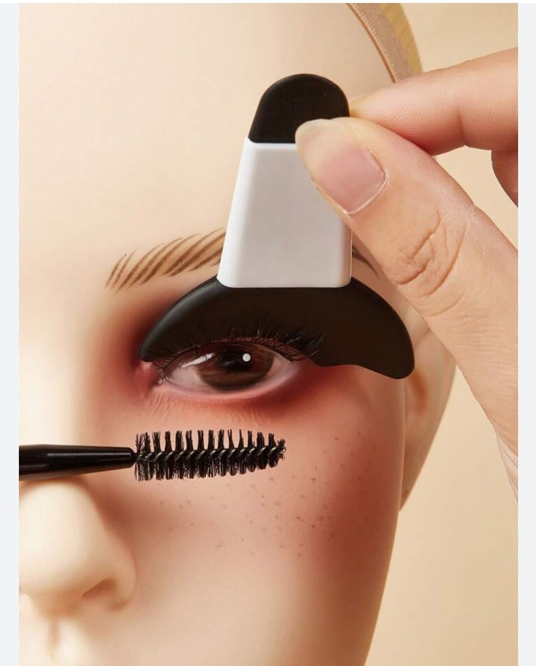 3 in 1 Multifunctional Eyelash Makeup Auxiliary Guard Tool, Applicator Guide Auxiliary Artifact Mascara Eyeliner Eye Shadow Painting Silicone Upper and Lower Bezel Tool (Pack of 1, White)